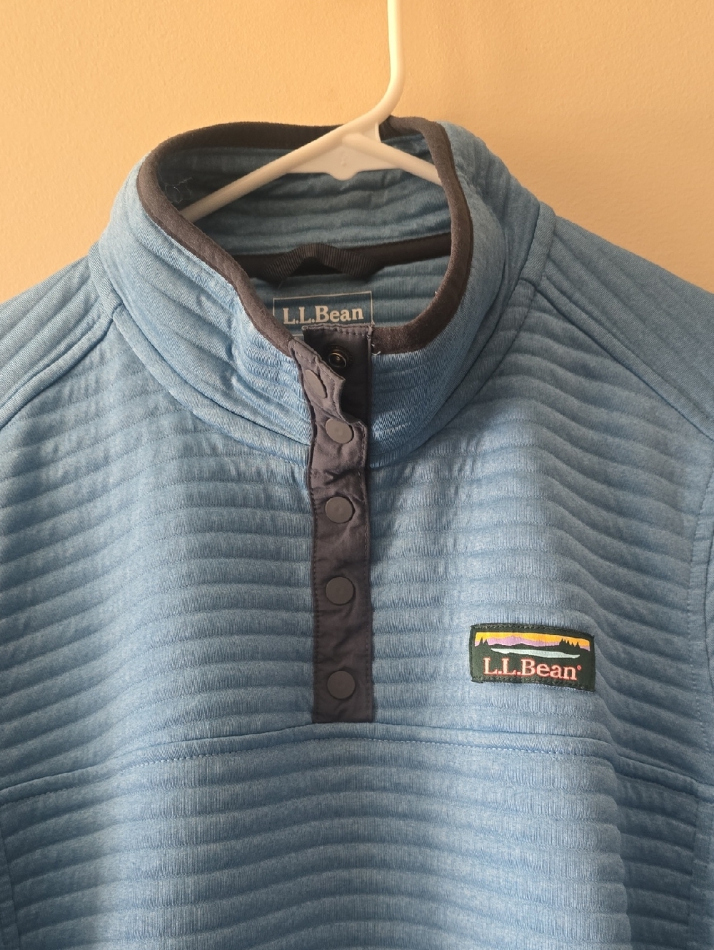 L.L.Bean Airlight Knit Pullover Blue - Picture 5 of 6